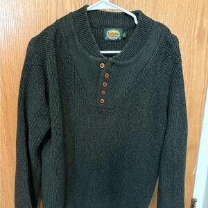 RESERVED: Cabelas cotton knit sweater in green!